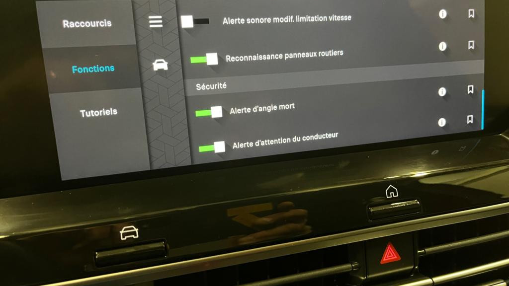 Nouvelle CITROEN C4 X  1.5 BlueHDi 16V - 130 S&S - EAT8  Max 